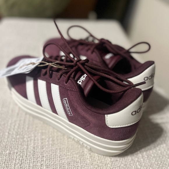 Adidas VL Court Bold Shoes in Maroon and White new with tags - Picture 6 of 7